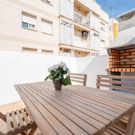 Ferienwohnung Desactivado Atico Duplex Con Barbacoa Y Terraza En Barri Port Maritim Tarragona Exterior foto