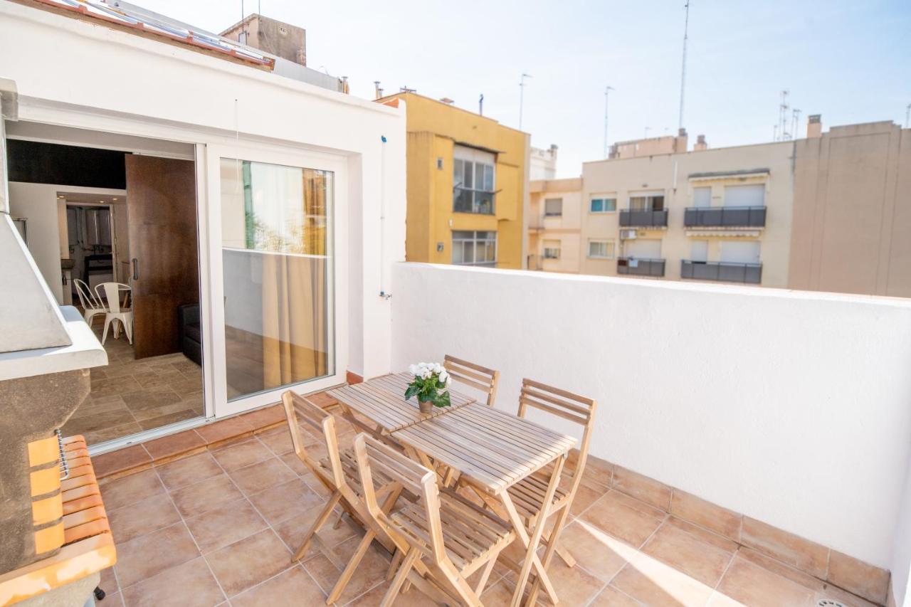 Ferienwohnung Desactivado Atico Duplex Con Barbacoa Y Terraza En Barri Port Maritim Tarragona Exterior foto