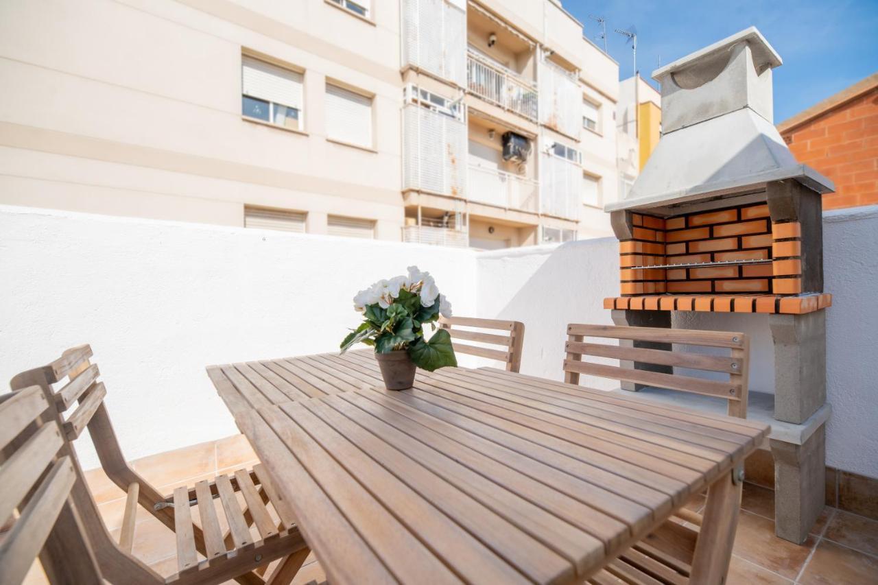 Ferienwohnung Desactivado Atico Duplex Con Barbacoa Y Terraza En Barri Port Maritim Tarragona Exterior foto